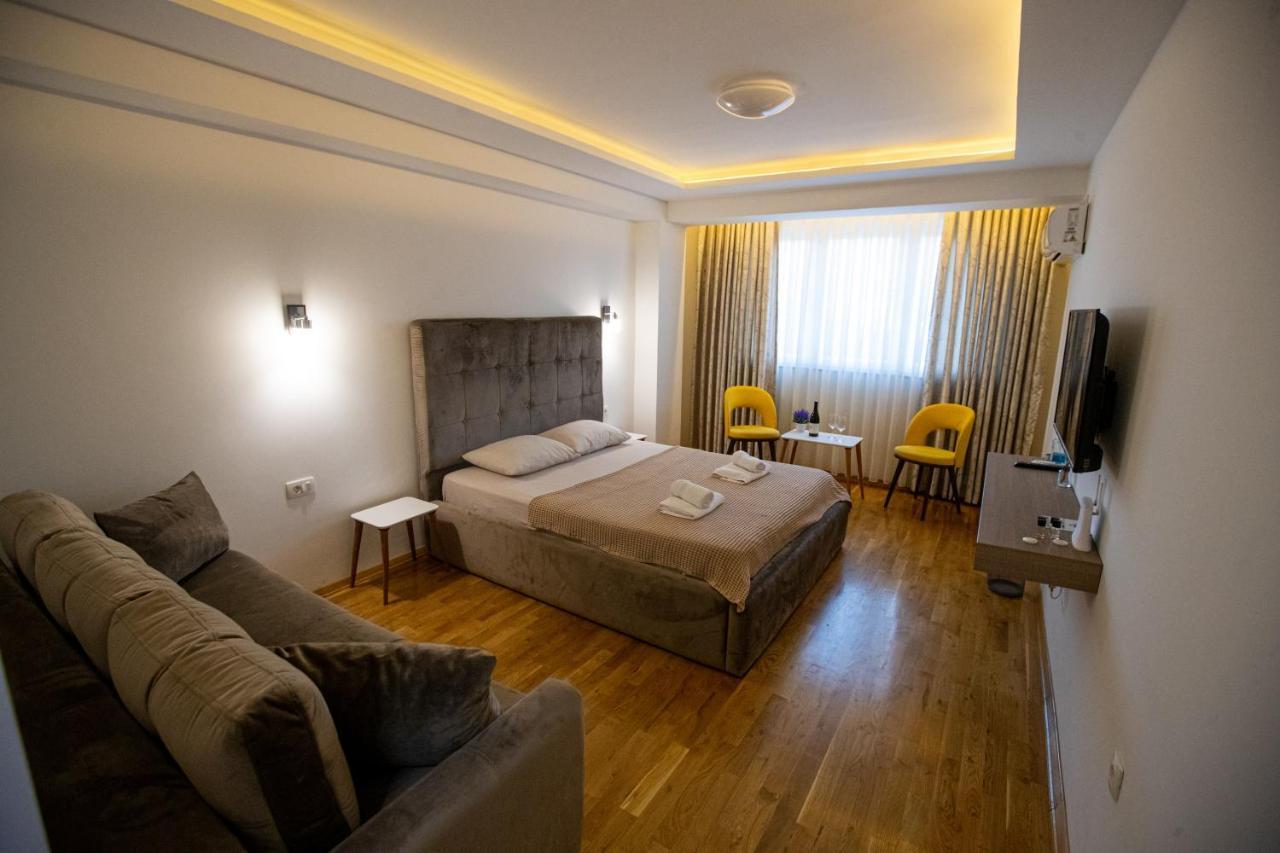 Queens Central Apartments Ohrid Ngoại thất bức ảnh