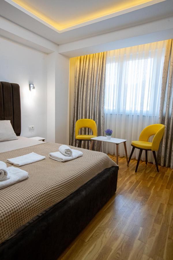 Queens Central Apartments Ohrid Ngoại thất bức ảnh